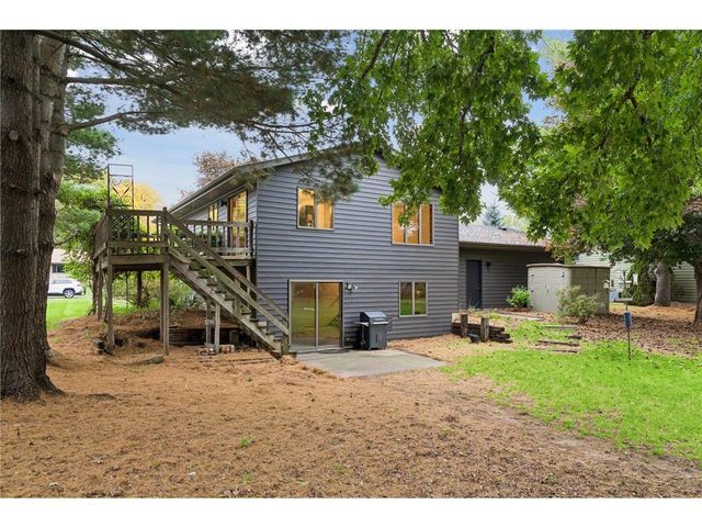 1112 Grandview Drive, Hudson, WI 54016