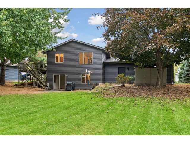 1112 Grandview Drive, Hudson, WI 54016