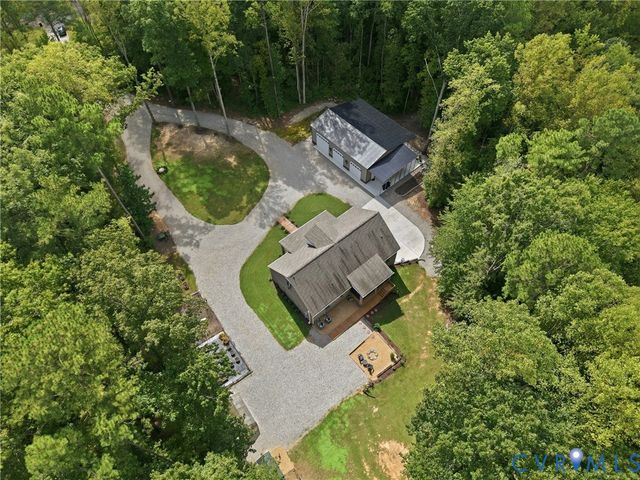 4010 Three Bridge Rd, Powhatan, VA 23139