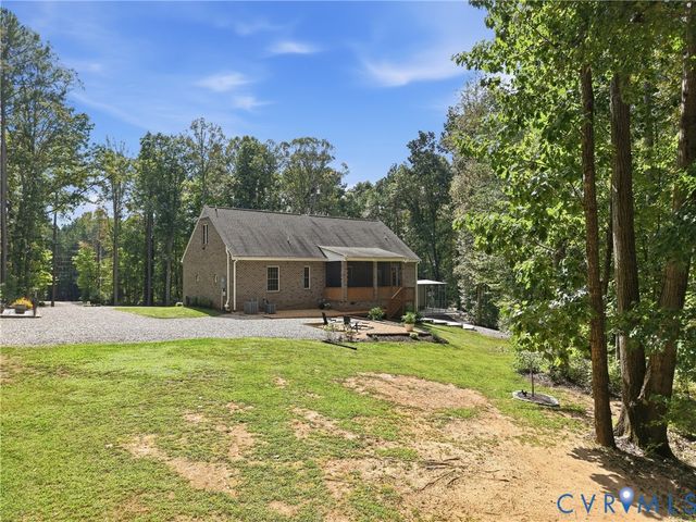 4010 Three Bridge Rd, Powhatan, VA 23139