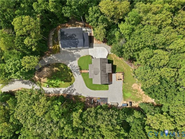 4010 Three Bridge Rd, Powhatan, VA 23139