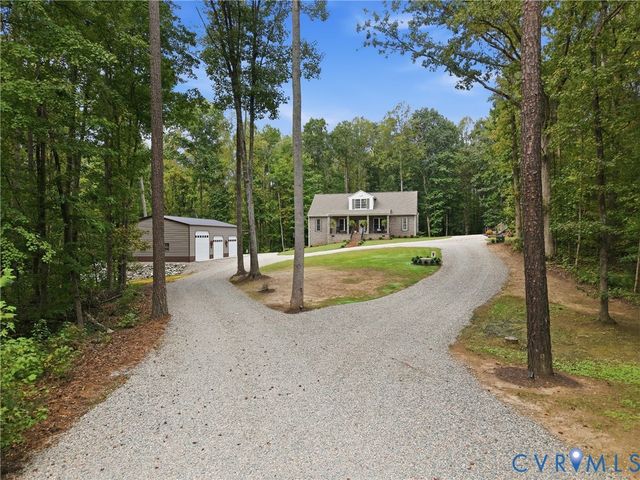 4010 Three Bridge Rd, Powhatan, VA 23139