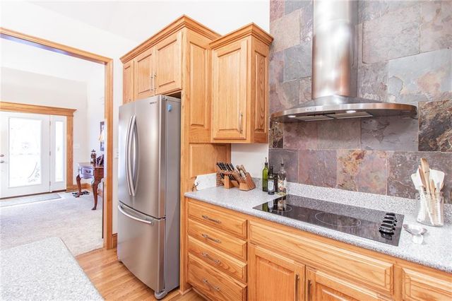 908 Golden Eagle Trail, Holden, MO 64040