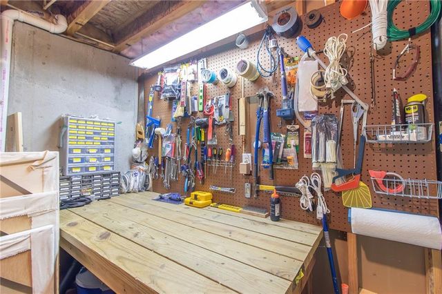 908 Golden Eagle Trail, Holden, MO 64040