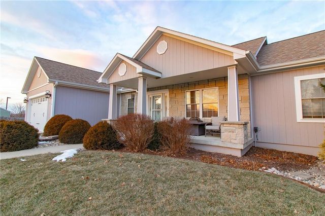 908 Golden Eagle Trail, Holden, MO 64040