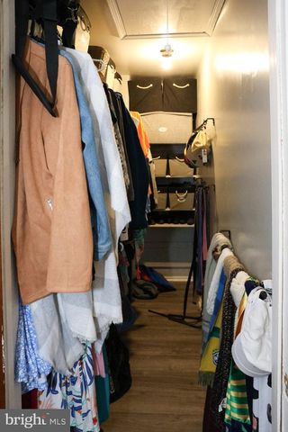 1 SILKTREE CT, Bear, DE 19701