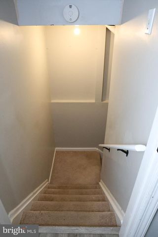 1 SILKTREE CT, Bear, DE 19701