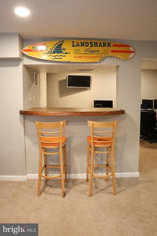 1 SILKTREE CT, Bear, DE 19701