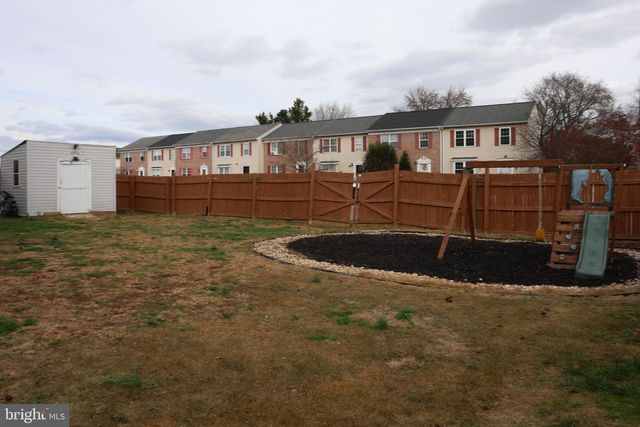 1 SILKTREE CT, Bear, DE 19701