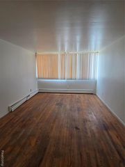 15080 Greenfiel Greenfield Road, Detroit, MI 48227