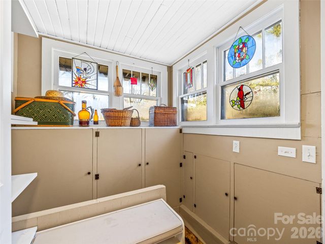 104 Campground Road, Hendersonville, NC 28791