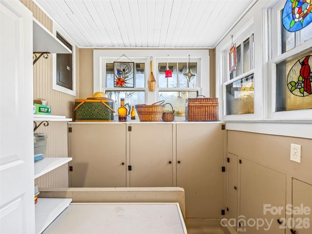 104 Campground Road, Hendersonville, NC 28791