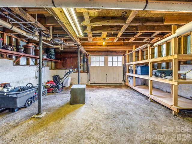 104 Campground Road, Hendersonville, NC 28791