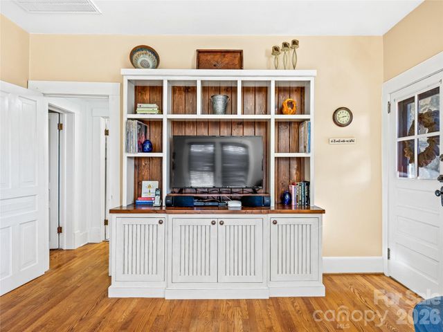 104 Campground Road, Hendersonville, NC 28791