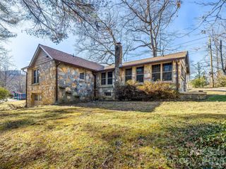 104 Campground Road, Hendersonville, NC 28791