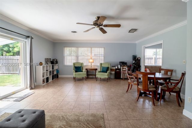 16020 SW 97th Ct, Miami, FL 33157