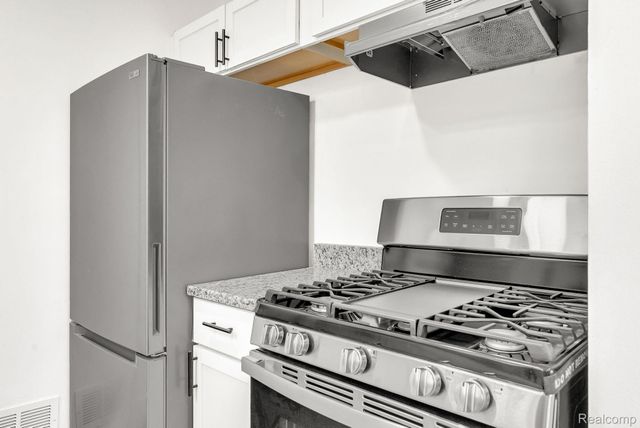 5936 Westlake Street, Taylor, MI 48180