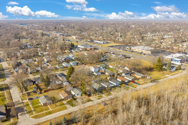 5936 Westlake Street, Taylor, MI 48180