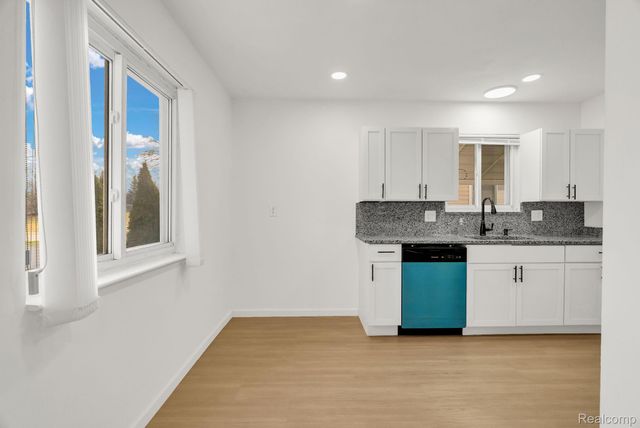 5936 Westlake Street, Taylor, MI 48180