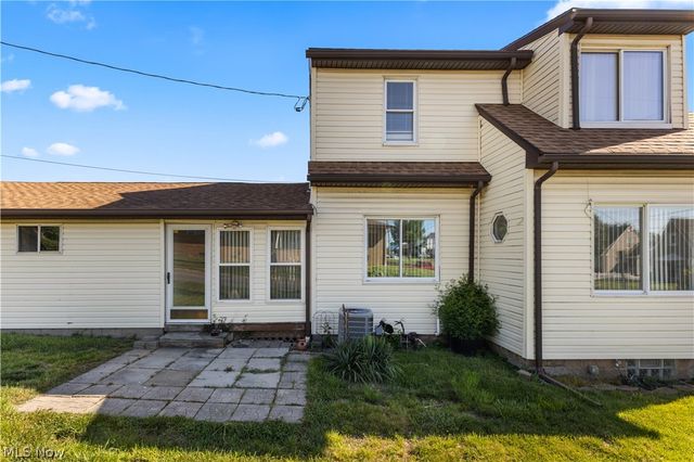 3741 Woodlawn Way, Weirton, WV 26062