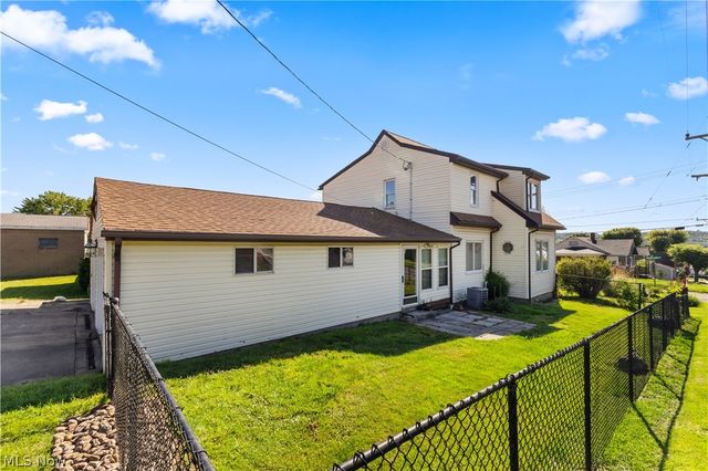 3741 Woodlawn Way, Weirton, WV 26062