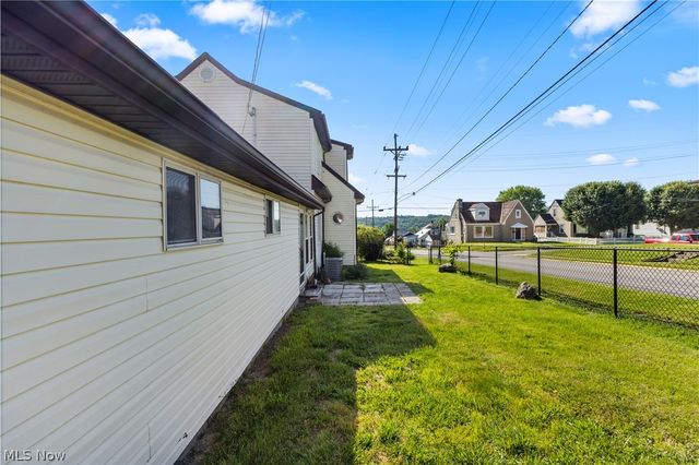 3741 Woodlawn Way, Weirton, WV 26062