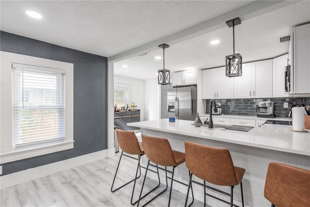 806 E HAMILTON AVENUE, Tampa, FL 33604