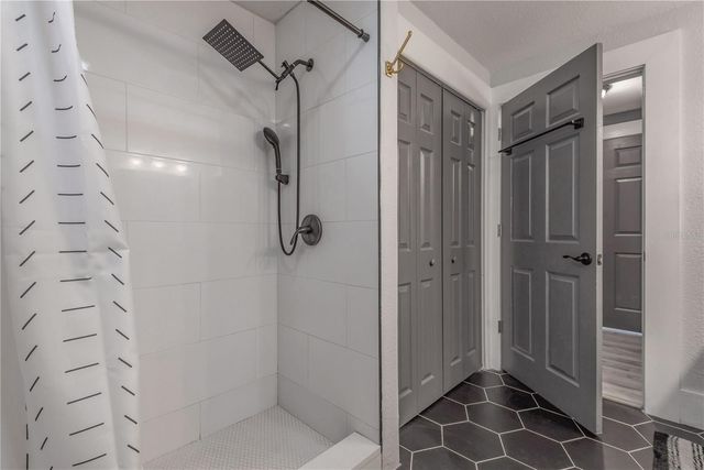 806 E HAMILTON AVENUE, Tampa, FL 33604
