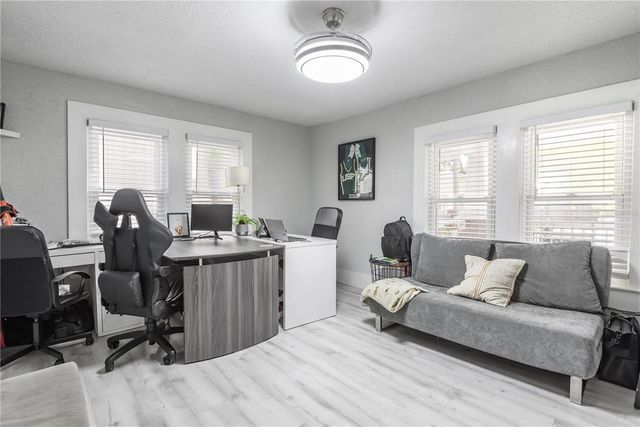 806 E HAMILTON AVENUE, Tampa, FL 33604