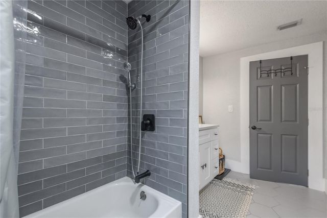 806 E HAMILTON AVENUE, Tampa, FL 33604