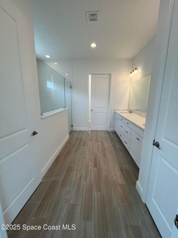 3038 Pangea Circle, Melbourne, FL 32940