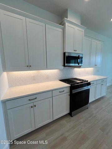 3038 Pangea Circle, Melbourne, FL 32940