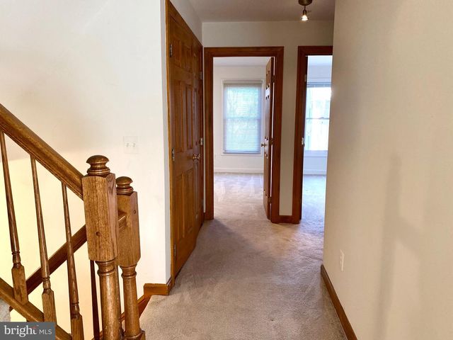 1802 DAWSON ST, Vienna, VA 22182