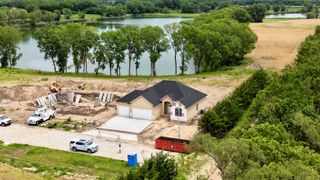 2681 Evening Bay Dr, Salina, KS 67401