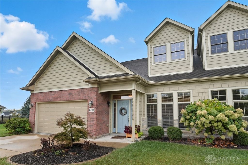 582 Storm Court, Tipp City, OH 45371