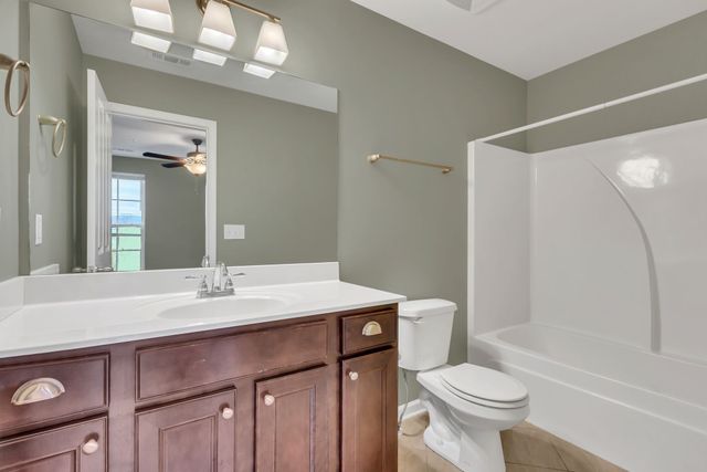 305 Dursley Pvt Ln, Spring Hill, TN 37174