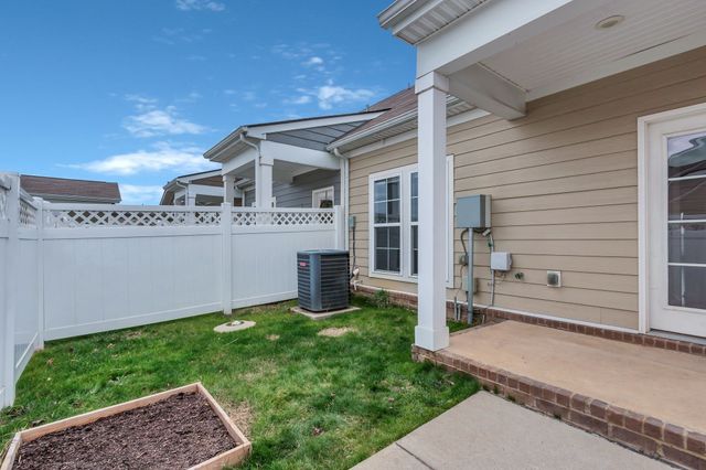 305 Dursley Pvt Ln, Spring Hill, TN 37174