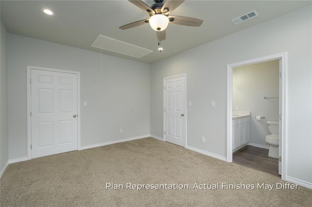 203 E Laura Avenue, Quinlan, TX 75474