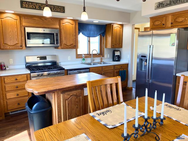 14063 TAH CHA CT, Hermosa, SD 57744