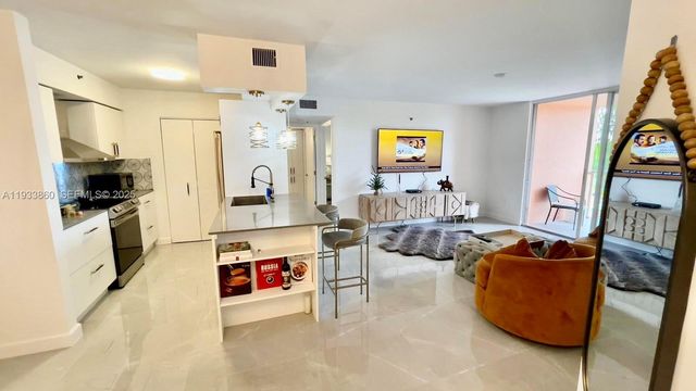 19901 E Country Club Dr 2403, Aventura, FL 33180