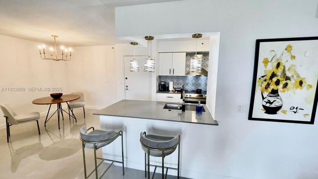 19901 E Country Club Dr 2403, Aventura, FL 33180