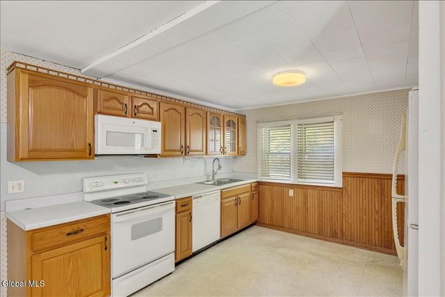 60 Maple Avenue, Ballston Spa, NY 12020