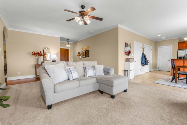 128 Stillwood Drive, Branson, MO 65616