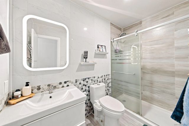 7434 Ashford Pl, San Diego, CA 92111