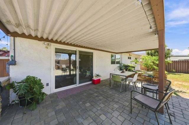 7434 Ashford Pl, San Diego, CA 92111