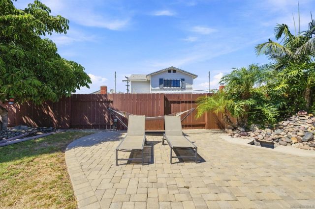 7434 Ashford Pl, San Diego, CA 92111