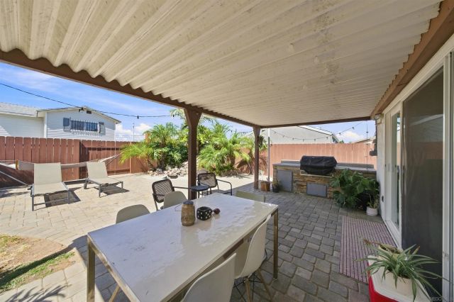 7434 Ashford Pl, San Diego, CA 92111