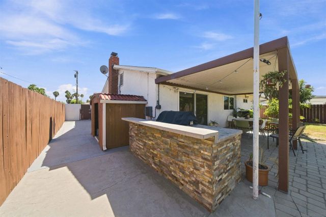 7434 Ashford Pl, San Diego, CA 92111
