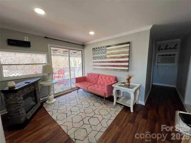 322 Mount View Lane, New London, NC 28127