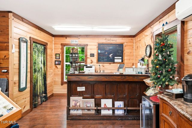 383 South Tva Road, Bristol, TN 37620